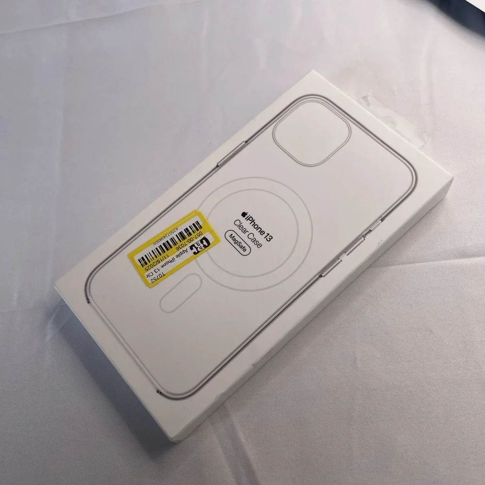 Apple MM2X3ZM/A Back Case with MagSafe for iPhone‎ 13 - Clear